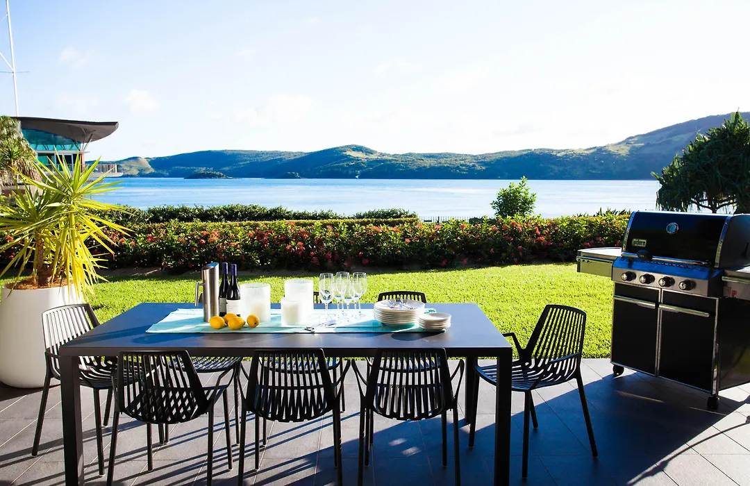 Yacht Club Villas-1