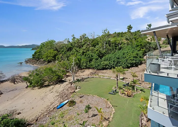 Hidden Cove 2 - Beachfront, Private Pool & Buggy Hamilton Island
